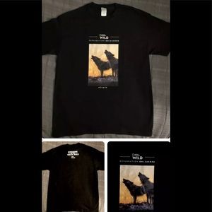 WILD Kingdom Of White Wolf 2019 TV Series Tshirt M